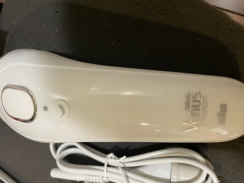 Braun Silk-expert IPL BD5009 Depilación Permanente para Cuerpo y Rostro Foto 3 de 4