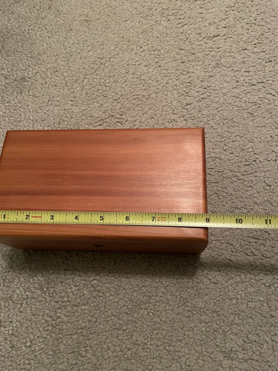 VINTAGE LANE KEEPSAKE CEDAR CHEST STEWART BROTHERS ALWARD CO
