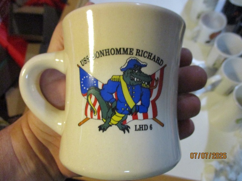 USS BONHOMME RICHARD LHD-6 VINTAGE HEAVY 1998 CUP MUG US NAVY WASP ASSAULT SHIP