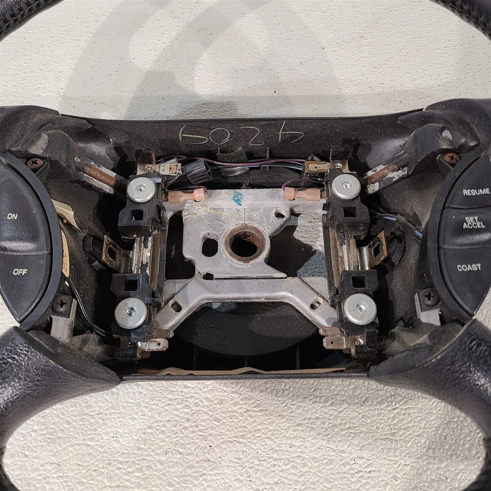 Volante Mustang GT 94-98 color negro Aa7417 Foto 2 de 4