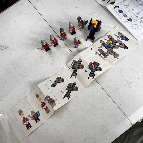 Raro set Lego 677 castello processione dei cavalieri con manuale incompleto - Foto 2 di 7