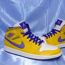 NIKE AIR JORDAN 1 MID LAKERS SNEAKER TAGLIA 44 SCARPE UOMO 23 GIALLO VIOLA RARE/A5