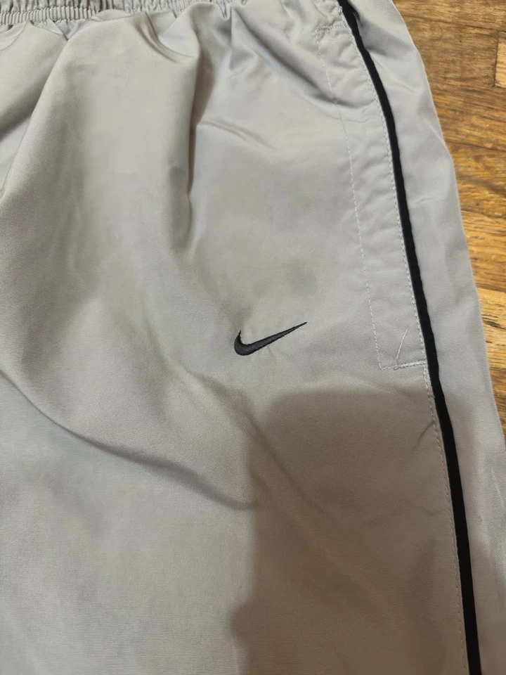 Vintage Y2K 2000’s Nike Silver Tag Running Windbreaker Trackpants XL Gray Grey - Image 3 of 4