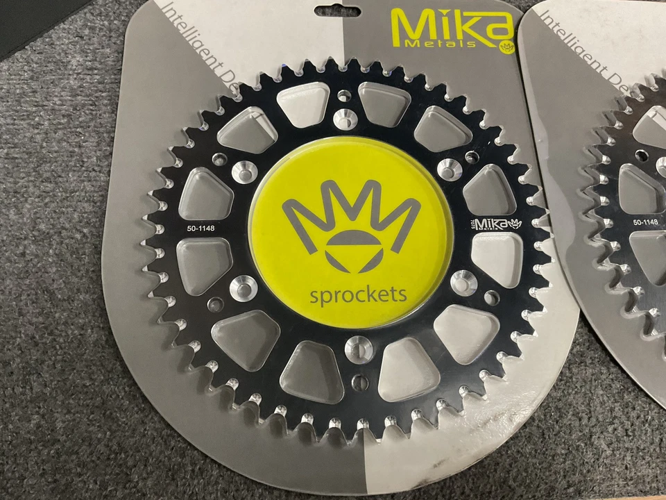 Lote de 2 Piñones Traseros Mika Metals Aluminio 48T-520 Husqvarna KTM 50-1148 48T Foto 2 de 4