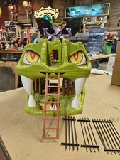 LJN 1983 Advanced D&D Fortress of Fangs Near Complete Minus 2 Stepping Stones