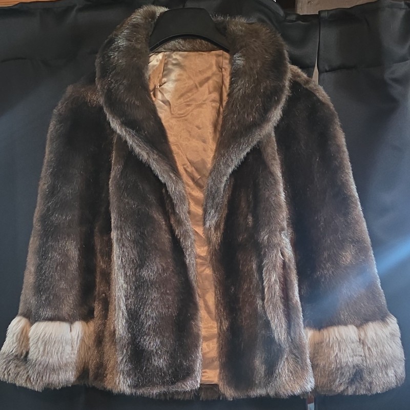 Regina Glenara by Glenoit Women's Short Brown Fur Coat Collared Fur Trim Open