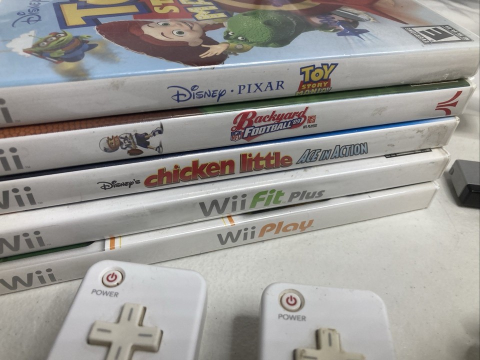 Nintendo Wii (Gamecube Compatible) White Console Bundle - Tested ...