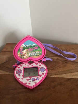Vintage Mattel 1995 Barbie Reiten Handheld elektronisches Spiel Herzform