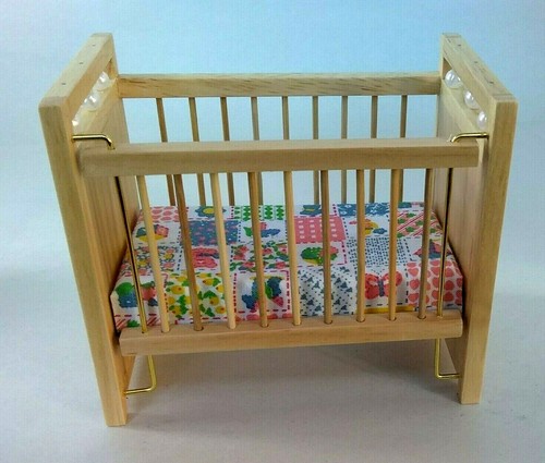 Dollhouse Miniature Oak Baby Furniture Set Crib Changing Chest Toy Box 1:12 - Picture 2 of 4