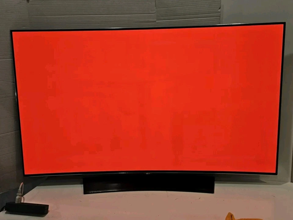 LG OLED55C6P Curved 3D UHD 4K OLED TV HDR HDR10 Dolby Vision EXCELLENT Condition - Image 4 of 4