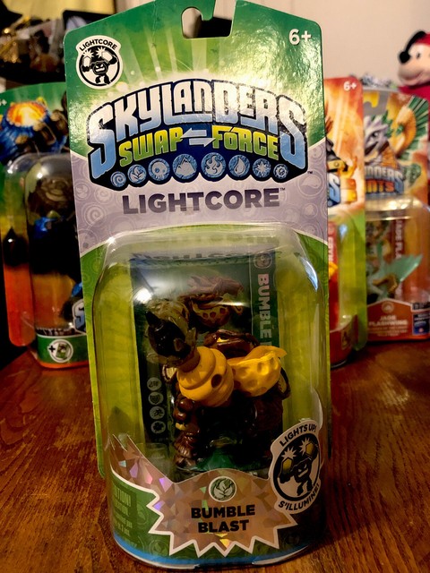 SKYLANDERS SWAP FORCE Lightcore Bumble Blast New Sealed | eBay