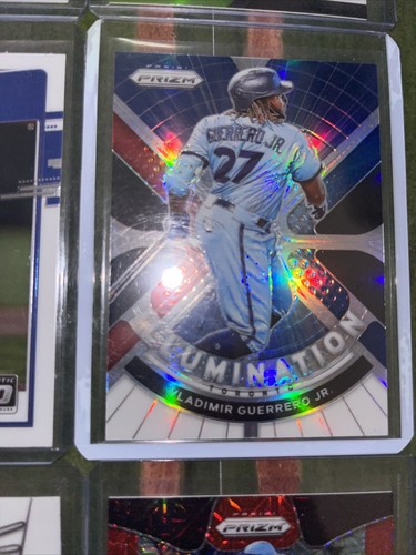 2020 Optic Bo Bichette Rated Rookie | 2021 Alejandro Kirk Prizm Green Wave RC - Picture 7 of 18