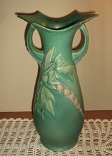 Roseville Pottery Green Bleeding Heart 15