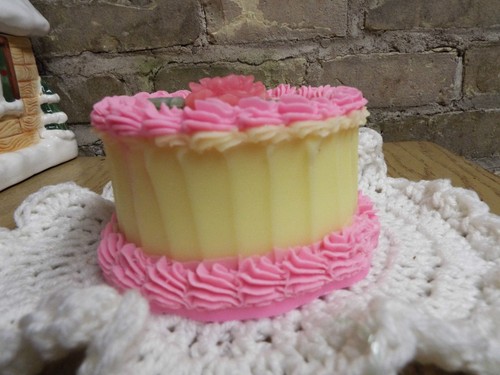 WOW! SCHÖNE BLUMENVERZIERTE KUCHENKERZE - 5" - SIE WÄHLEN FARBEN & DUFT - 5" - Bild 4 von 5