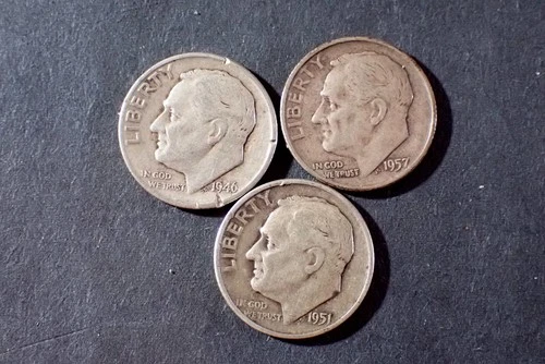 3  Roosevelt Dimes 90% Silver dated 1946D 47D 51D Good Condition ROOS 082