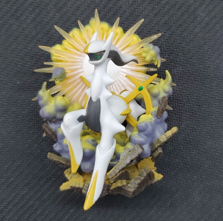 Pokemon TCG ARCEUS FIGURE from V Collection Box - Figure Only