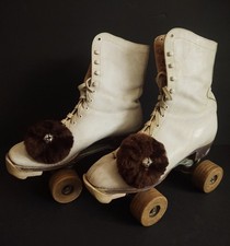 J.C. Higgins Sears 50's - Women's Size 8 Roller Skates w/ Wood Wheels  Pom Poms
