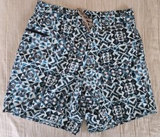 Patagonia Men's Minimalist Wavefarer Board Shorts Size 34 Blue/White Geometric