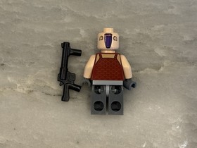 Sugi Bounty Hunter Minifigure LEGO Star Wars Clone Wars 7930 with Custom Blaster