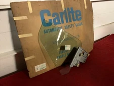 NOS 1969-70 MERCURY COUGAR SIDE WINDOW / GLASS CARLITE Q4126 69-70 RH SUN-X 
