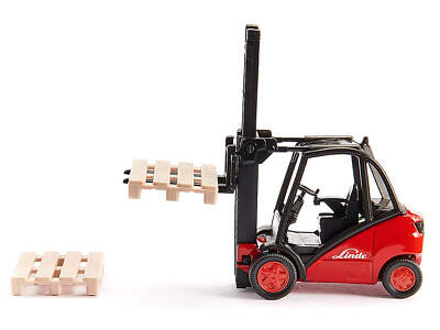 Linde Red Linde Forklift Truck Red with 2 Pallet Accessories 1/50 Diecast Model ...