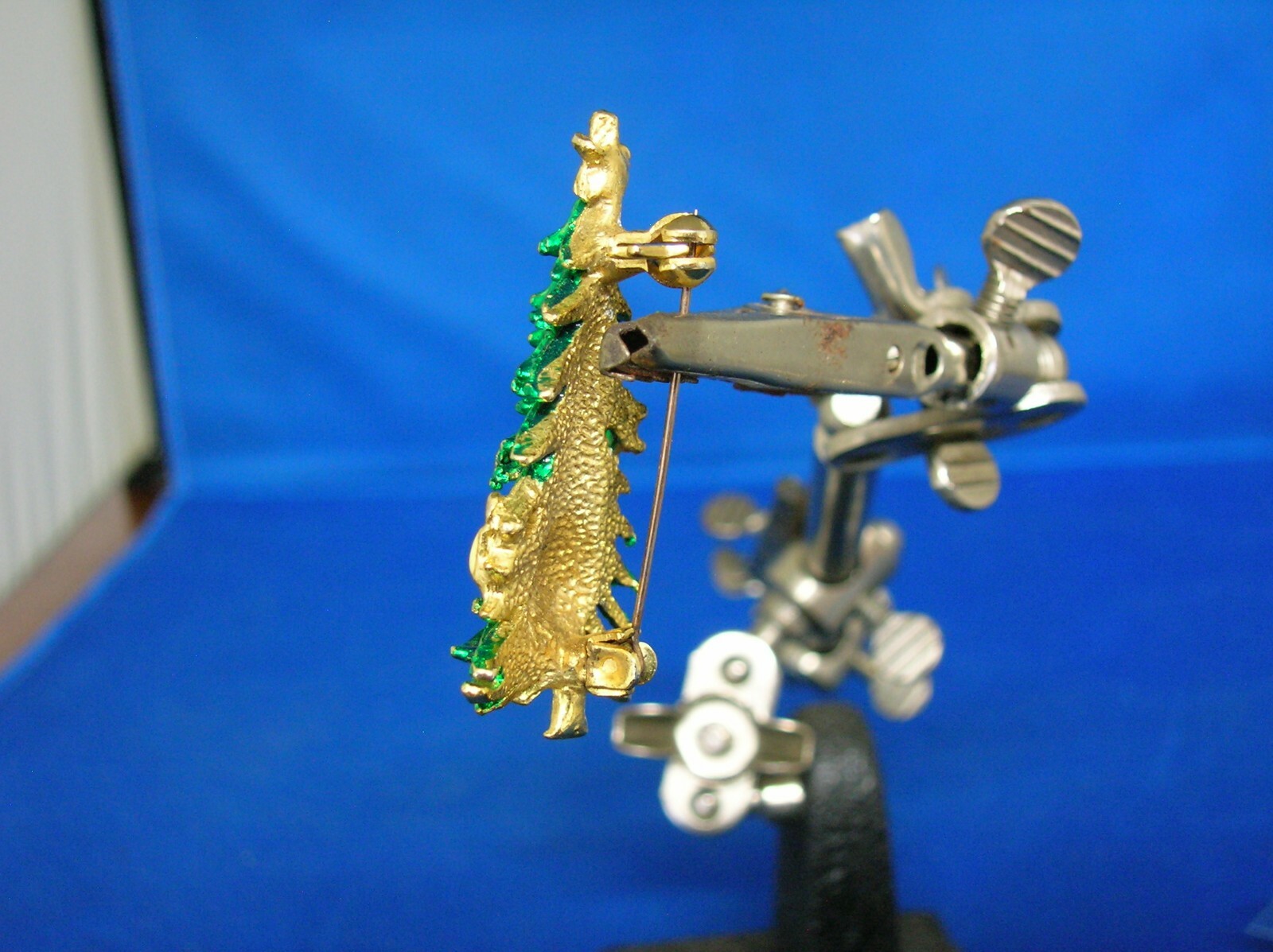 Vintage Christmas Tree Pin, gold tone and green enamel eBay