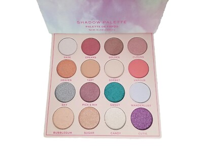 MAKEUP REVOLUTION Candy Haze Eyeshadow Palette