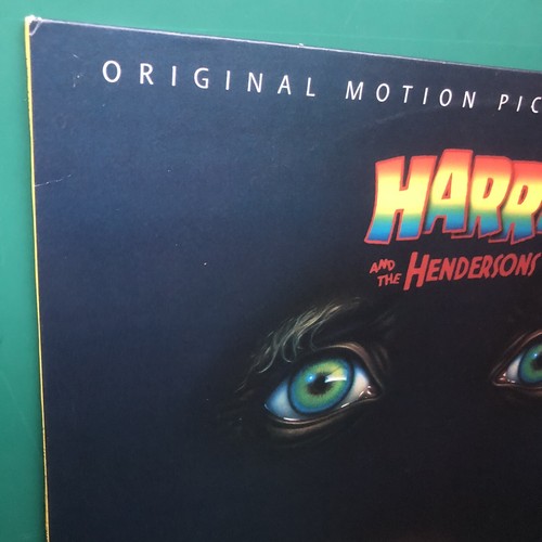 Bruce Broughton HARRY AND THE HENDERSONS Film Soundtrack LP Bigfoot Spielberg NM - Picture 3 of 12