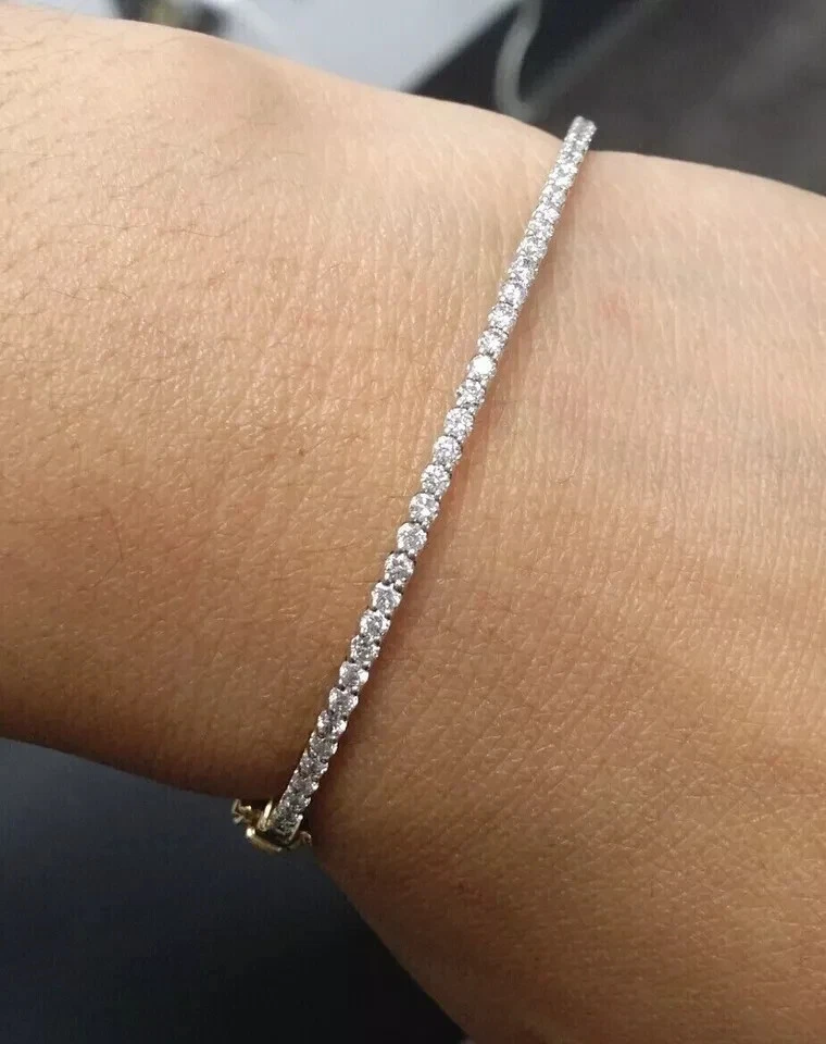 Brazalete de tenis para mujer de diamantes de corte redondo de 3 quilates de oro blanco de 14 k de más de 7" Foto 3 de 3