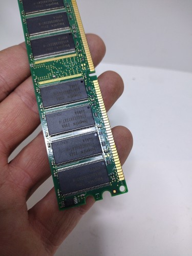 Crucial Technology 1GB DDR 400Mhz  PC3200 DDR RAM - CT12864Z40B For Desktop - Picture 10 of 10