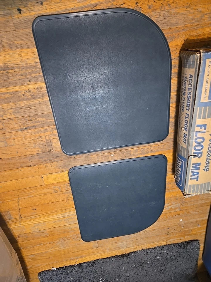 Alfombrillas traseras turquesa nuevas Ford 1965 1966 1967 Galaxie LTD Fairlane Falcon OE Foto 2 de 4