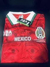 Mexico Retro 98 SMALL Red Soccer Jersey Football Shirt Size S