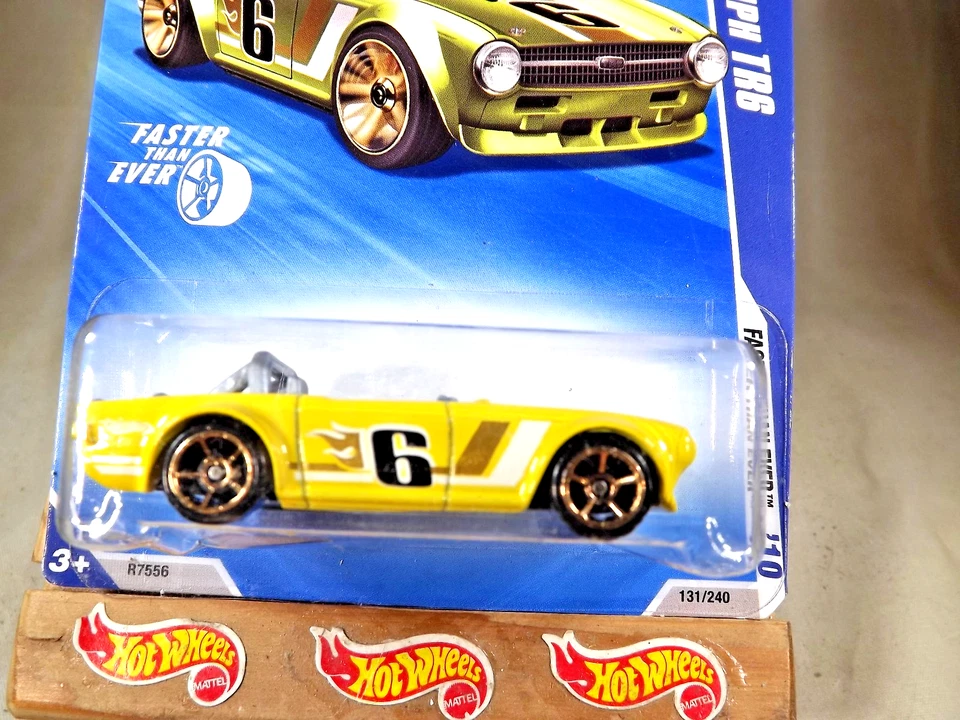 Hot Wheels #131 2010 más rápido que nunca 3/10 Triumph Tr6 variación amarilla con FTE Sp Foto 2 de 4