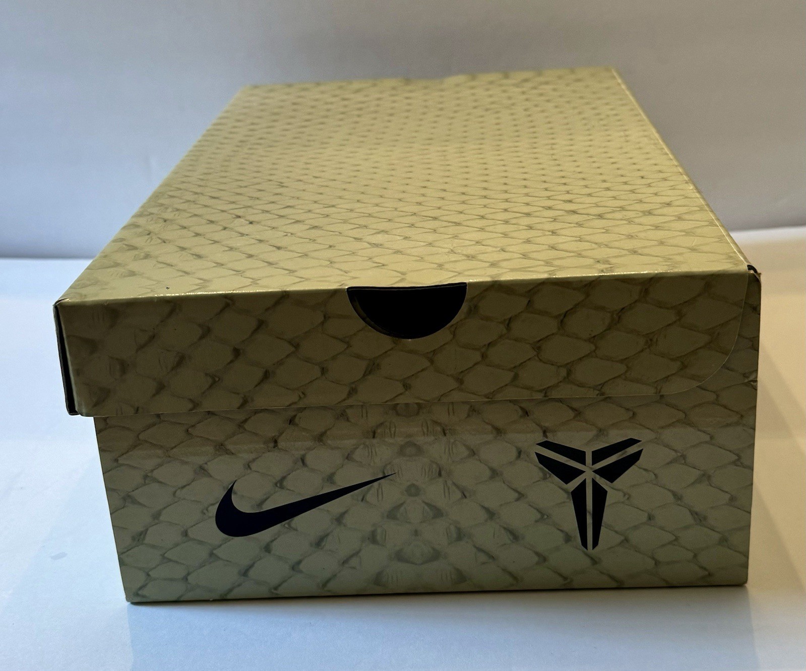 SAOLA NIKE KOBE AD BASKET PLATINO PURO BIANCO 922482 004 Taglia 11" SOLO SCATOLA
