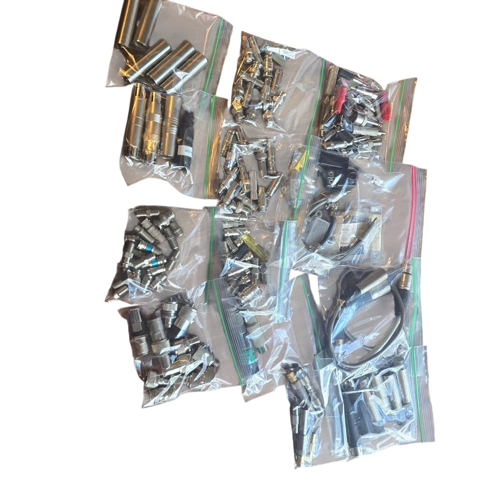 Lote de conectores y adaptadores de audio surtidos - BNC XLR RCA extremos de enchufe piezas a granel Foto 2 de 4