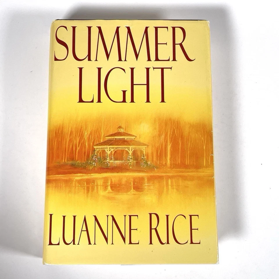 Lot of 12 LARGE PRINT Hardcover Books - Maeve Binchy, Susan Wiggs, & More! - Image 3 of 4