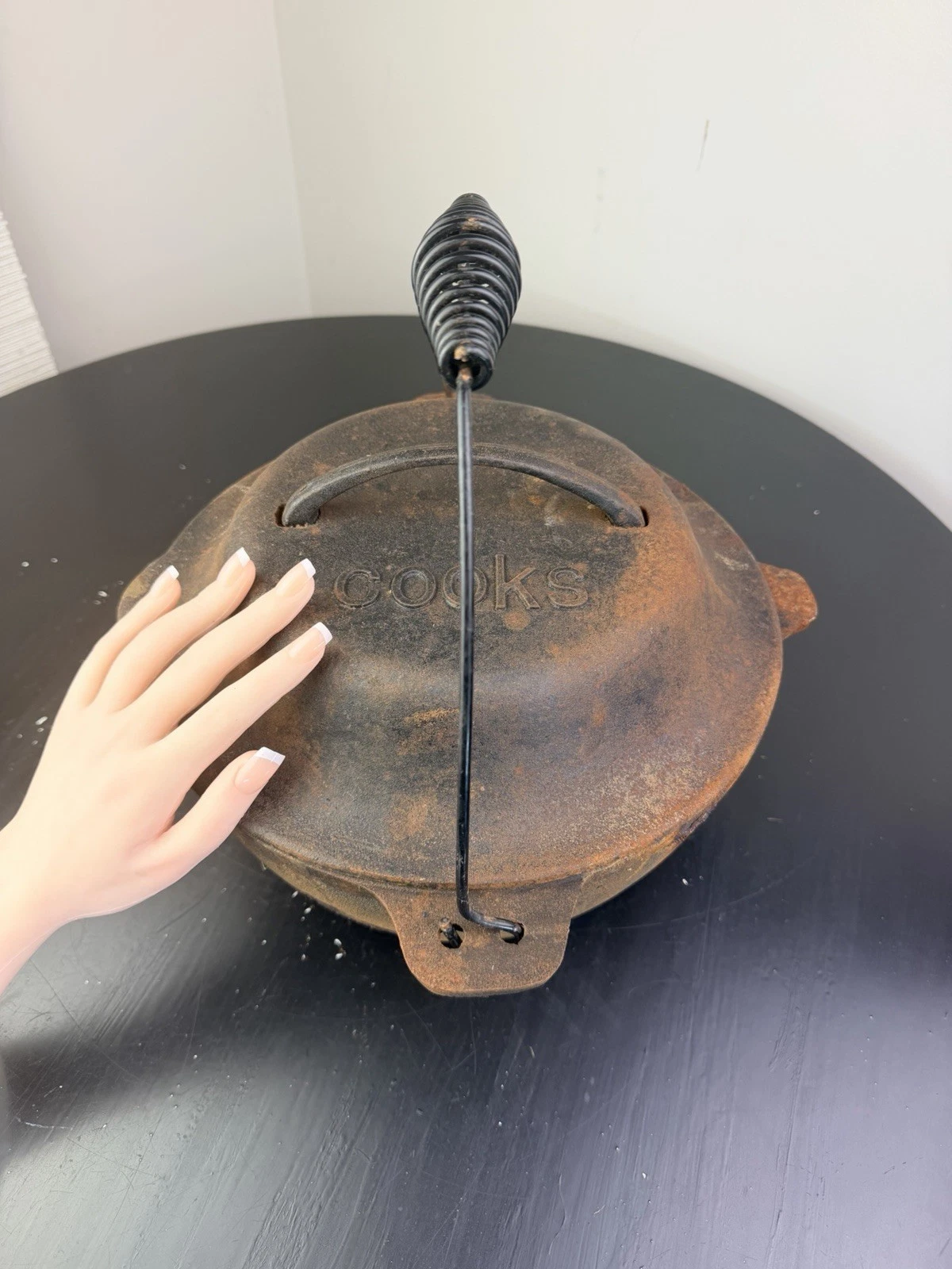 Vtg Cooks Cast Iron Dutch Oven Lid Bail Handle Campfire Kettle Rusty Restore 12”
Opens in a new wind