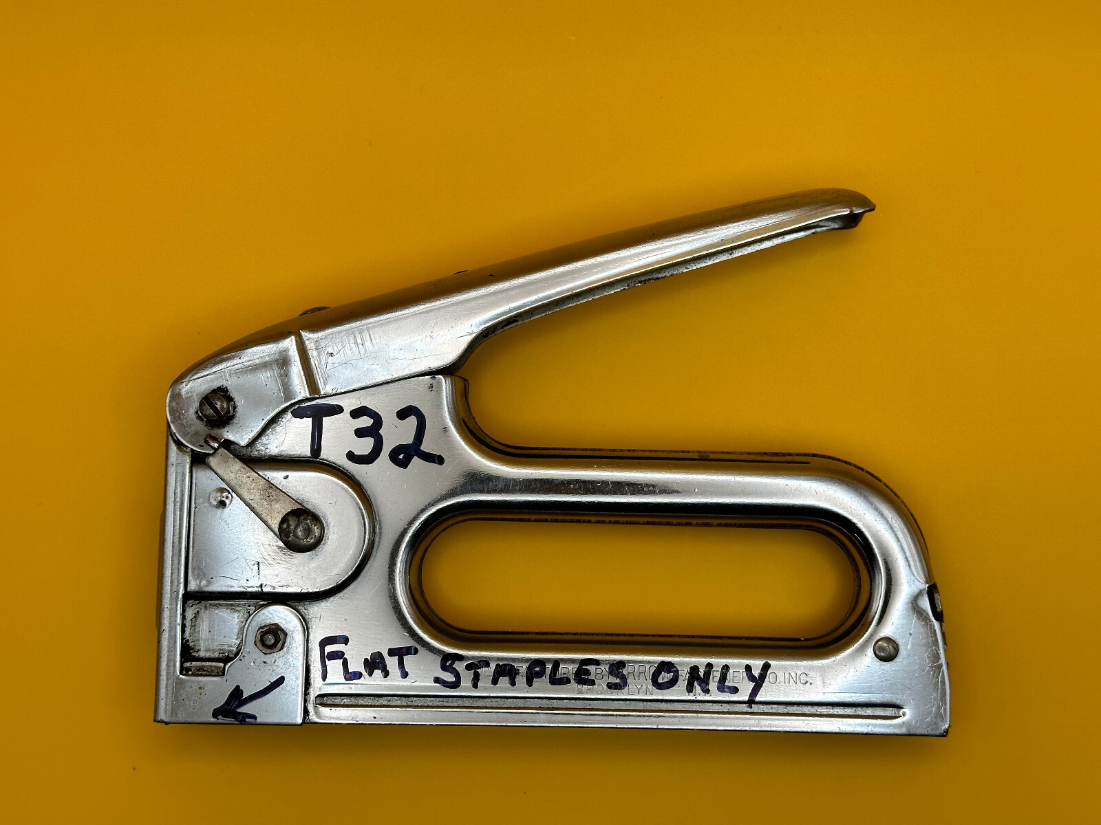 Arrow T32 Heavy Duty Staple Gun For Low Voltage Cables And Wires eBay