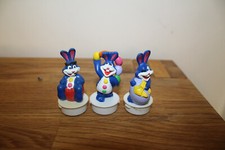 SMARTIES NESTLE - OSTERHASE / 3 STOPFEN-FIGUREN / TOPPERS 