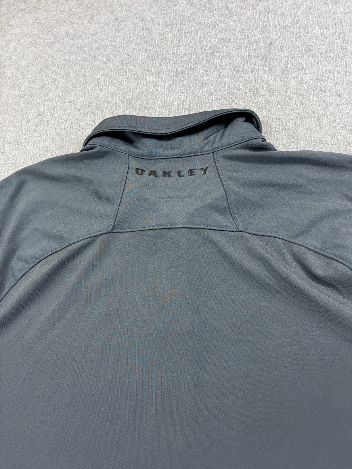 Oakley Regular Fit Classic Solid Short Sleeve Pol… - image 9