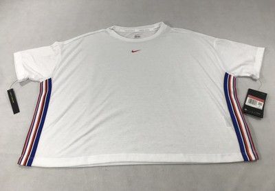 nike white crop top with striped sleeves