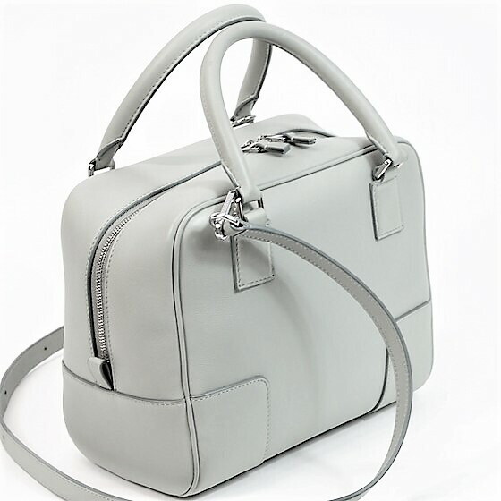 お急ぎください♪ LOEWE AMAZONA 19 スクエア Bag Loewe Amazona 19 Square Bag 2Way | eBay