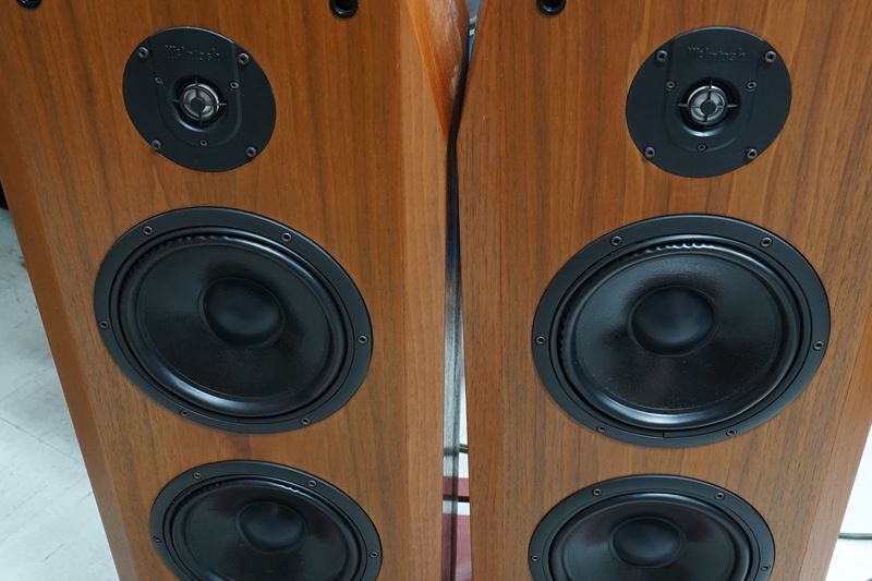 McIntosh LS330 speaker System Product Literature 3-speaker system