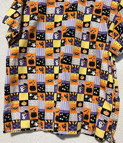 SCRUB HQ Womens Size Large Scrub Top Halloween Cats Ghosts Pumpkins Animated - Picture 6 of 11
