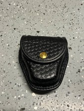 Bianchi AccuMold Elite Faux Leather Basketweave Dual Handcuff Pouch Brass Snap