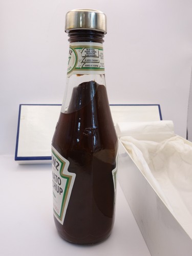 Vintage SFP Silver Top Bottle of Heinz Tomato Ketchup - Unopened Hallmarked 2002 - Picture 9 of 23