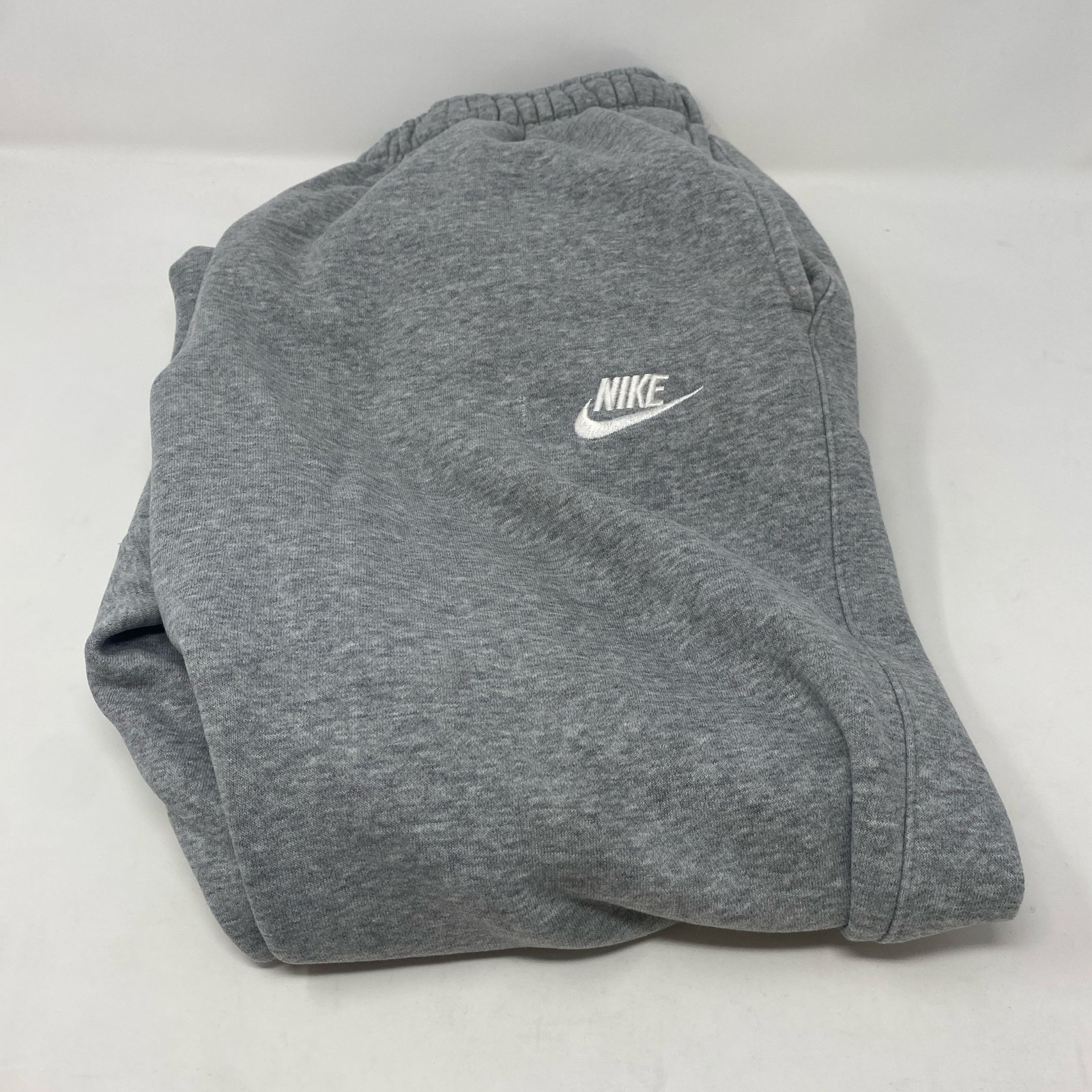Nike Club Men’s Training Joggers Dark Grey/White - Size M