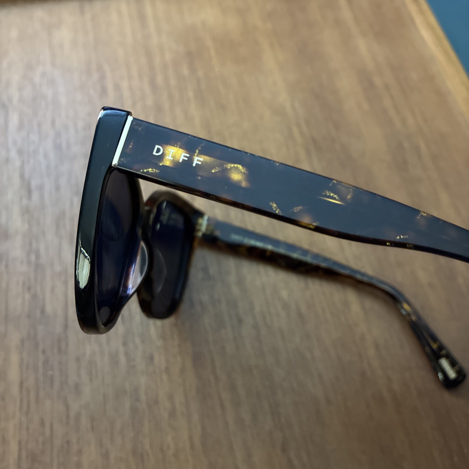 DIFF Eyewear Ruby Polarized Sunglasses Tortoise B… - image 8