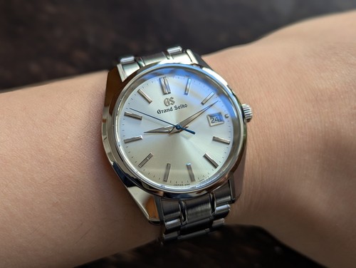 MINT Grand Seiko 40mm Heritage 44GS SBGV205 - 9F82-0AA0 QUARTZ RRP £2750