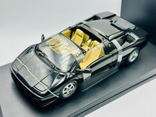 1:18 Lamborghini Diablo Roadster -- Black -- AUTOart 70093